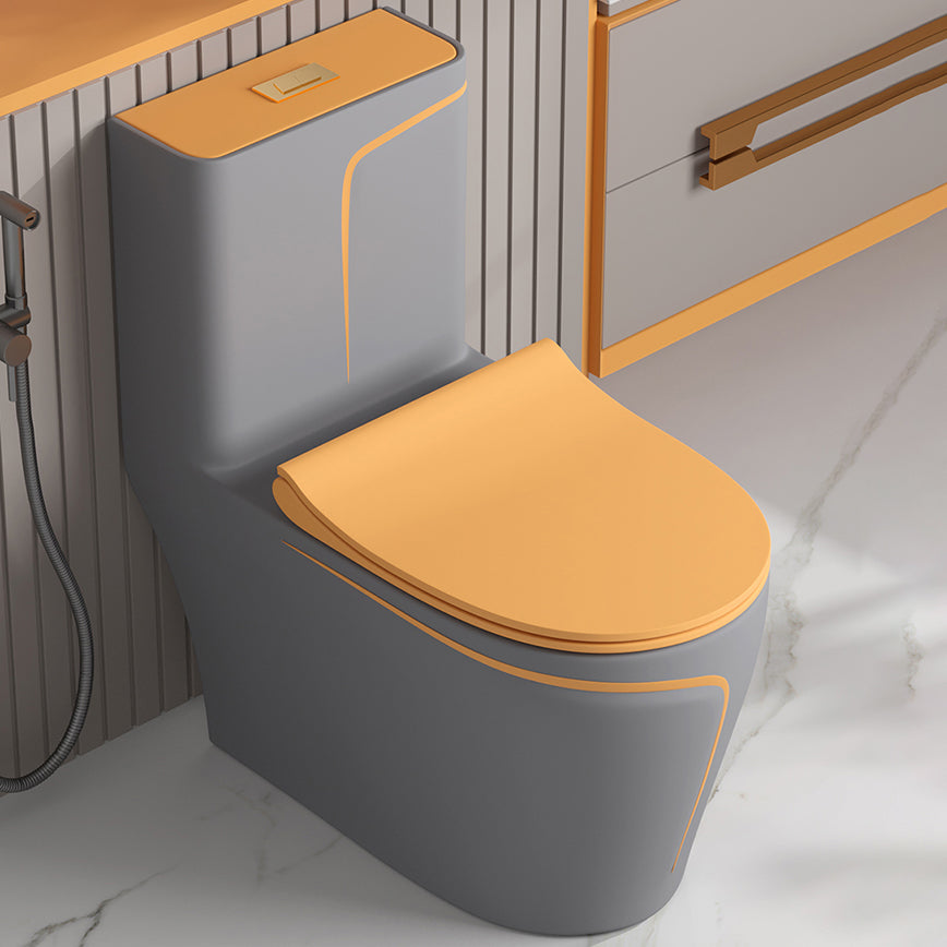 Traditional Floor Mount Toilet Bowl One-Piece Toilet with Slow Close Seat