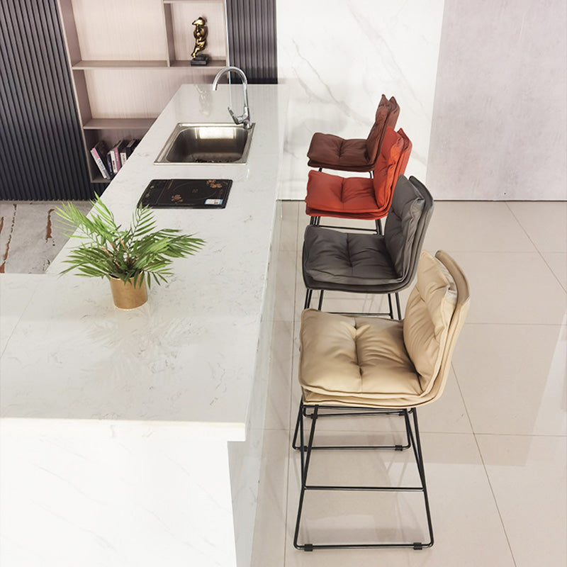 Modern Faux Leather Counter Stool Bar-height Bar Stool with Black Frame