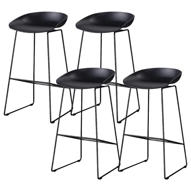 Scandinavian Style Barstool Plastic Low Back Bar Stool with Footrest