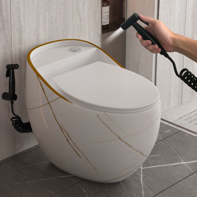 Concealed Tank Toilet Modern Siphon Jet One-Piece Toilet with Slow Close Seat