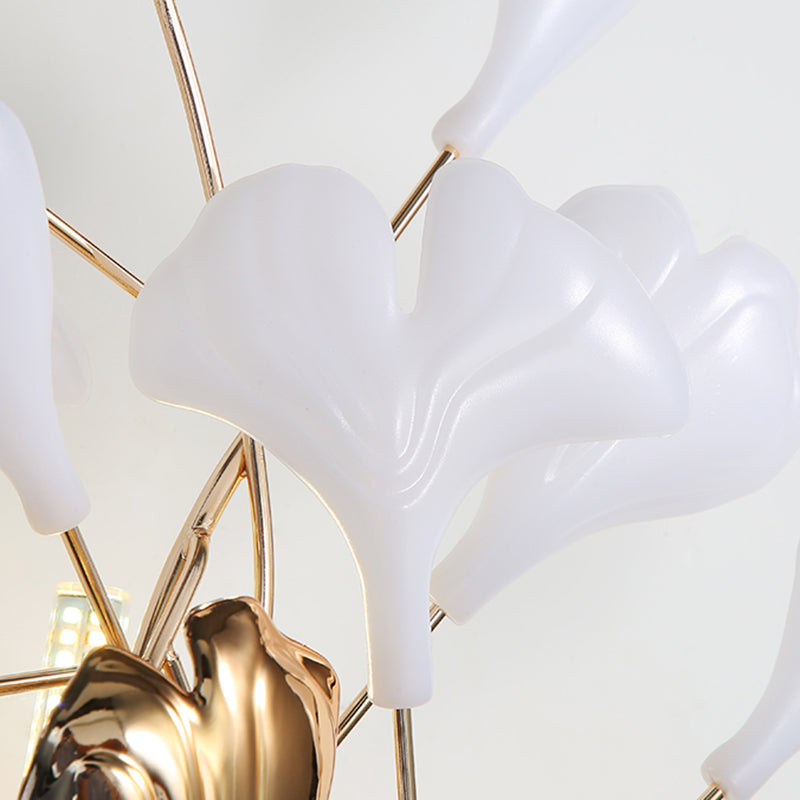 2 / 3 - Light Ginkgo Leaf Shape Wall Light Iron and Plastic Wall Sconce in Gold and White
