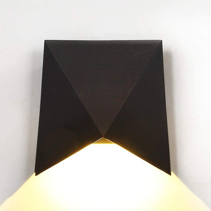 Modern Style Geometry Shade Wall Lamp Metal 1 Light Sconces for Outdoor