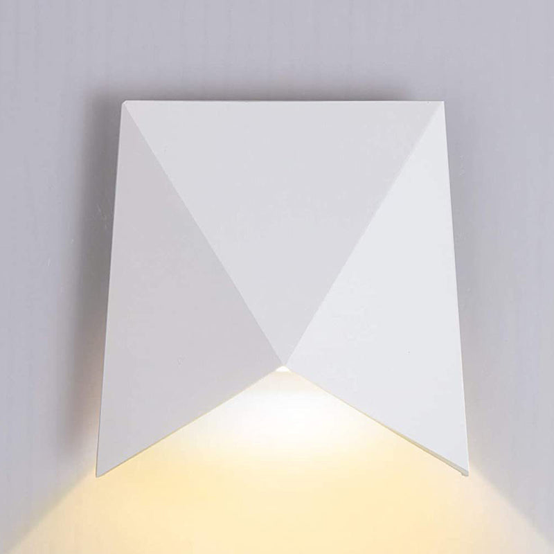 Modern Style Geometry Shade Wall Lamp Metal 1 Light Sconces for Outdoor