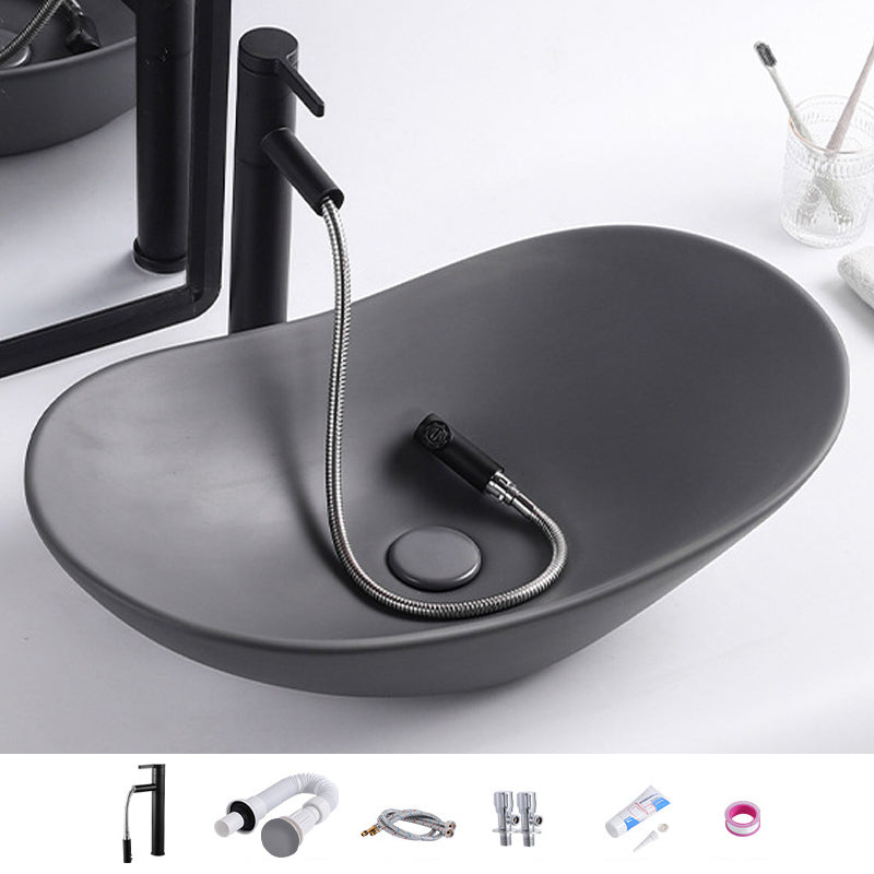 Modern Bathroom Sink Oval Bathroom Sink Overflow with Basin and Faucet