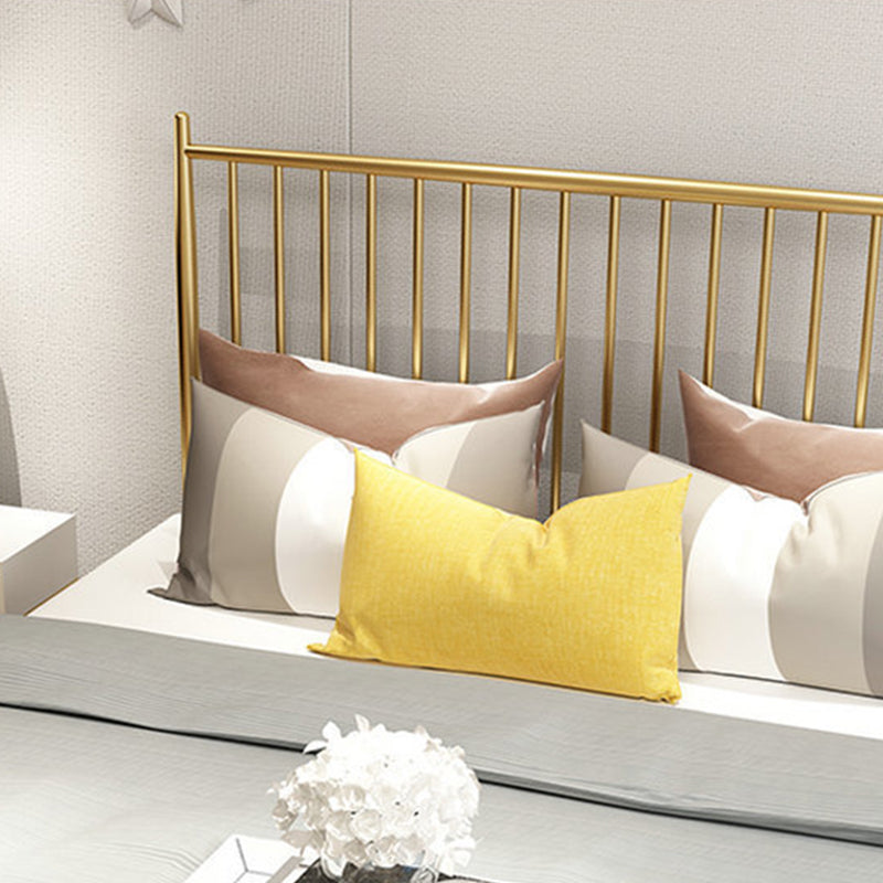 Iron Open-Frame Bed Contemporary Standard Bed with Metal Legs