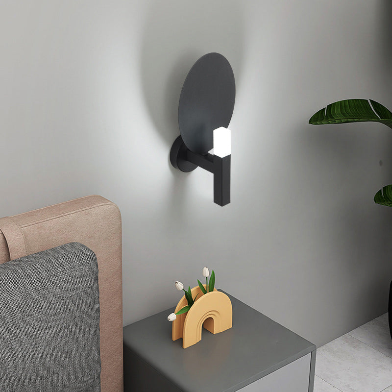Modernism Single Wall Mounted Sconce Metallic Wall Light in Golden/Black Finish