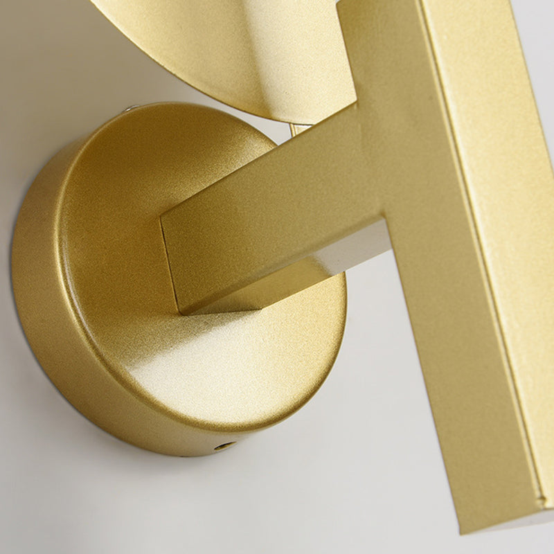 Modernism Single Wall Mounted Sconce Metallic Wall Light in Golden/Black Finish