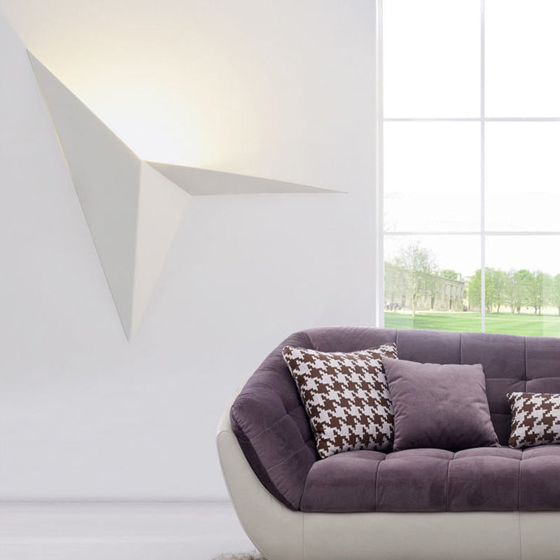 Single Modernism White/Black Wall Mounted Sconce Unique Wall Light for Foyer