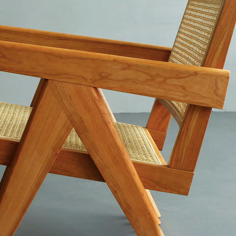 Woven Back Lounge Chair Basic Four Leg Solid Wood Chair with Cushion