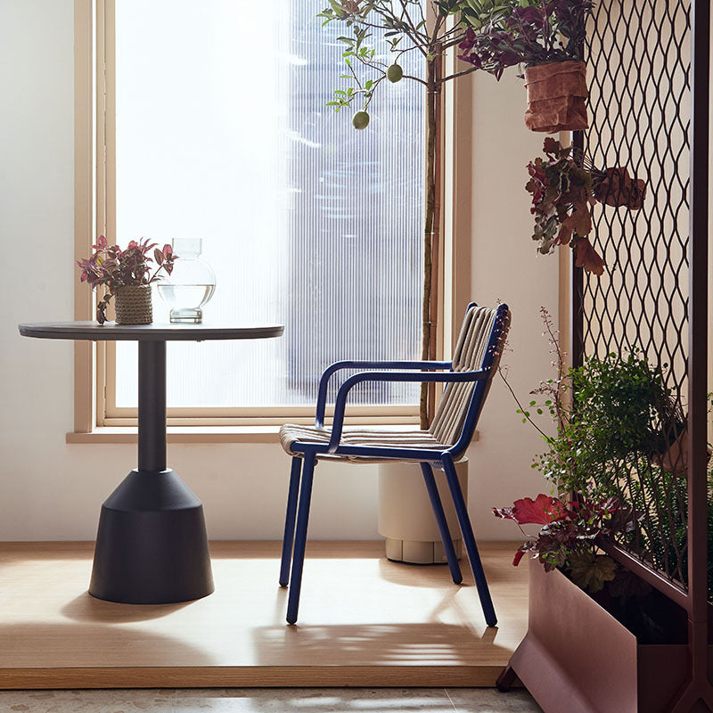 Fixed Back Lounge Chair Basic Four Legs Chair for Living Room