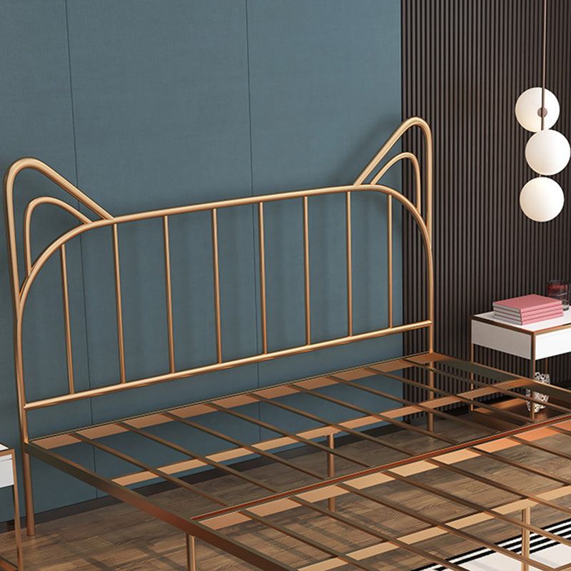 Glam Iron Open-Frame Bed with Spindle Headboard Solid Color in Gold