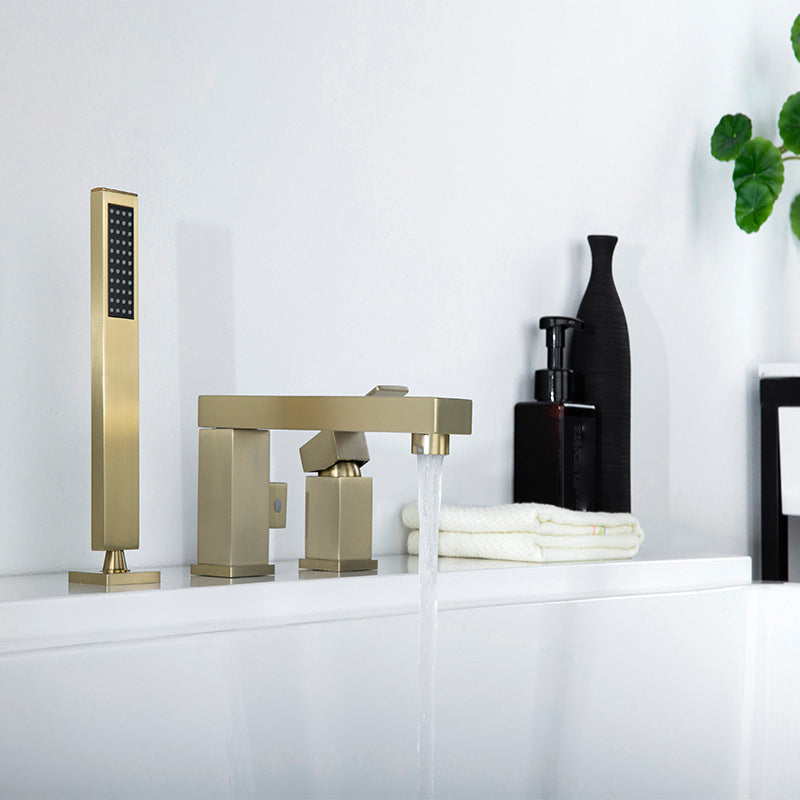 Deck Mounted Bathroom Faucet Modern Style Metal Bathroom Faucet