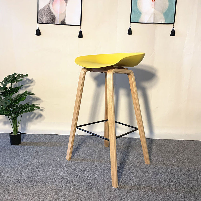 Scandinavian Bucket Armless Stool Plastic Bar Stool with Wood Legs