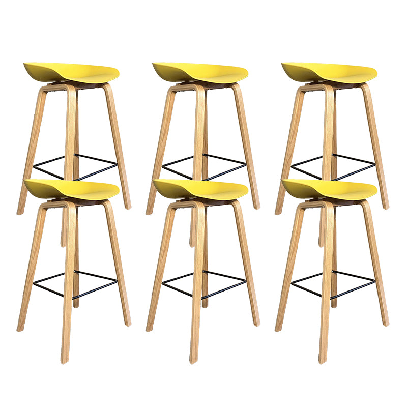 Scandinavian Bucket Armless Stool Plastic Bar Stool with Wood Legs