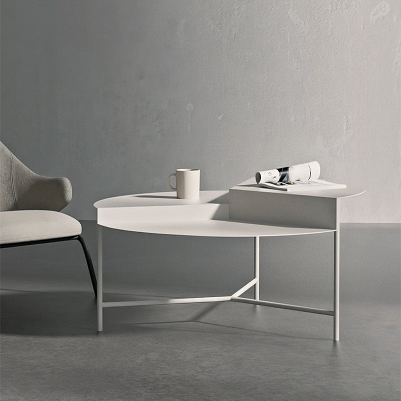 Mid-Century Modern Round Coffee Table with 3 Legs in Iron Cocktail Table