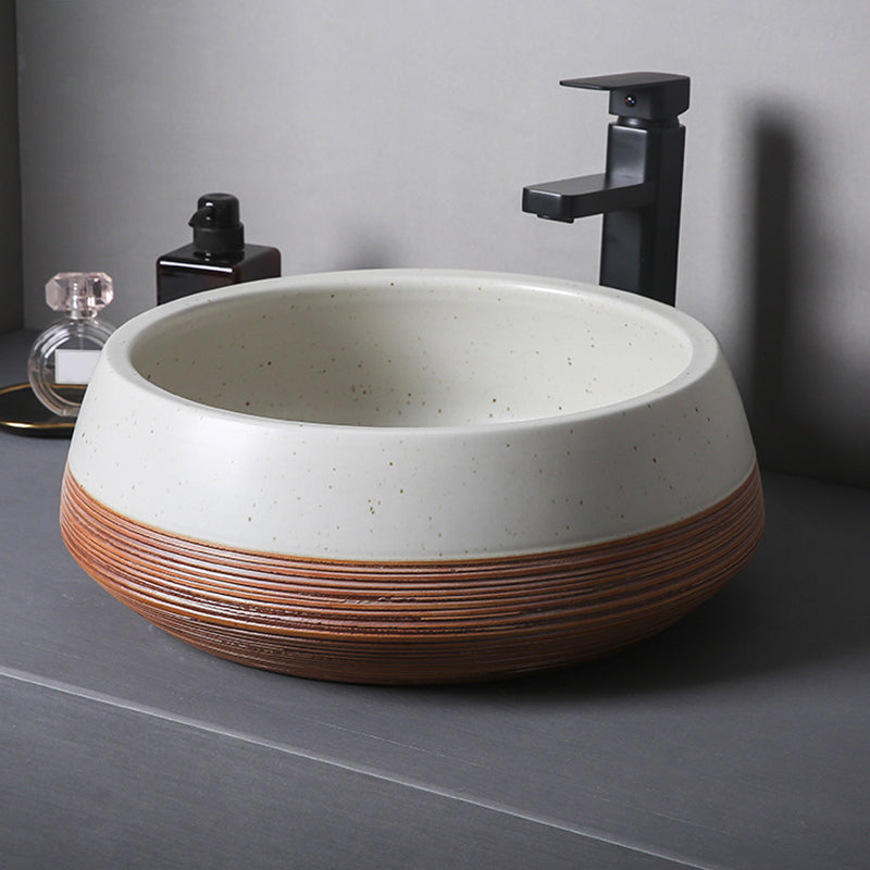 Traditional Bathroom Sink Porcelain Round Vessel with Pop-Up Drain