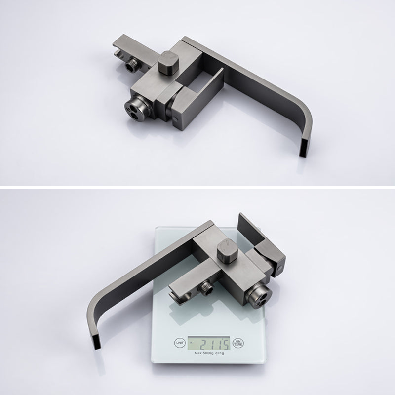 Floor Mounted Metal Freestanding Tub Filler Swivel Freestanding Faucet