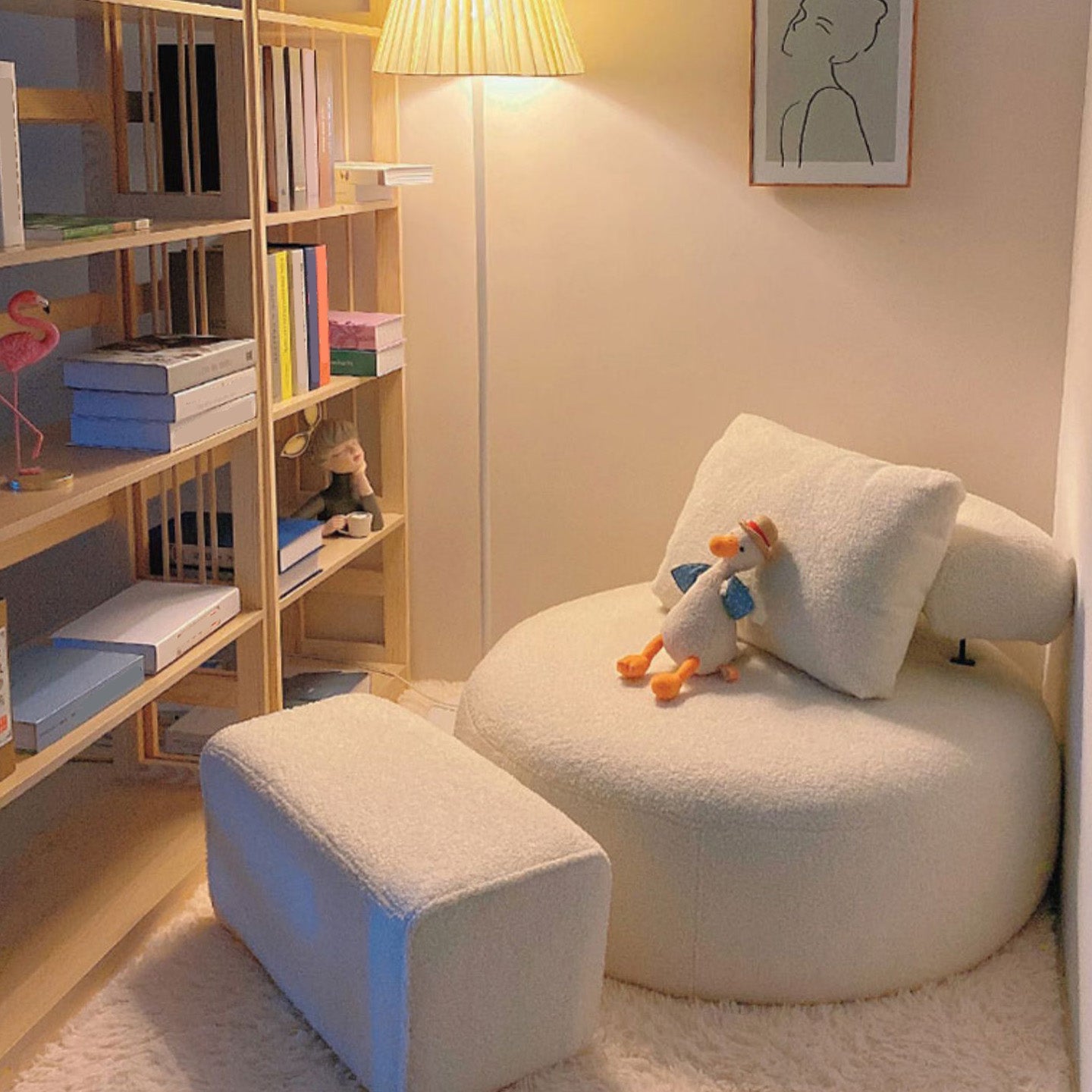 Contemporary Fixed Back Lounge Chair Bedroom Solid Color Lounge Chair