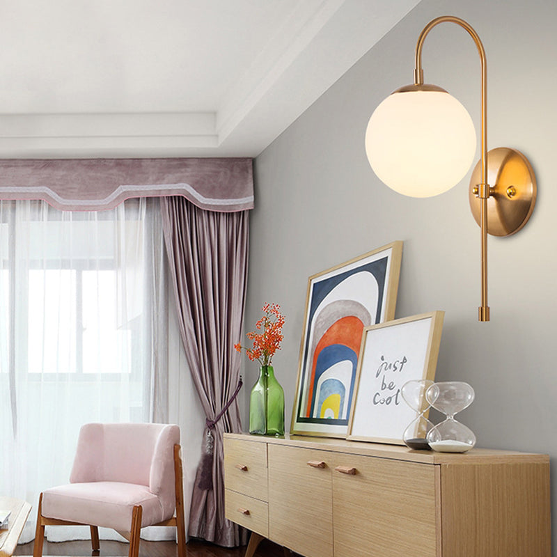 1 Light Unique Shape Wall Light Fixture Modern Wall Mounted Lighting in Gold Finish