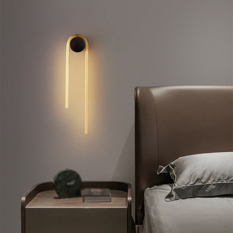 Post-Modern Wall Sconce Thin-Line Brass Sconce Lighting in Gold for Bedroom