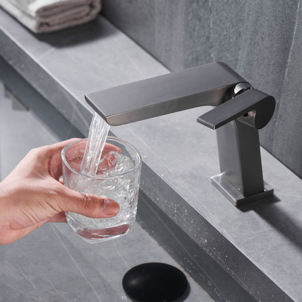 Glam Copper Vessel Faucet Single-handle Low Arc Vessel Faucet for Bathroom
