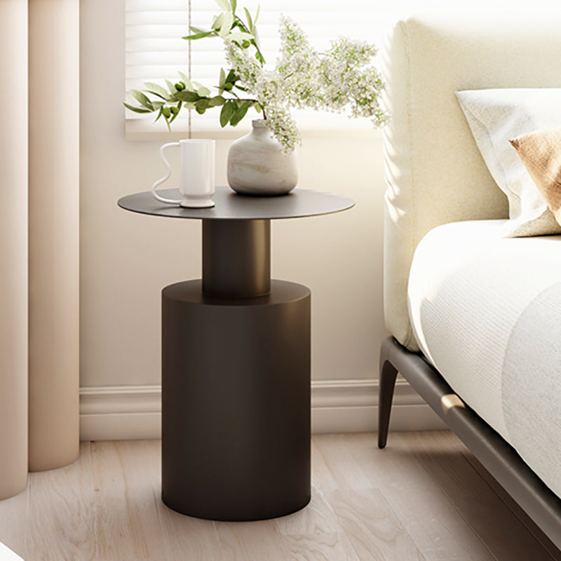 Mid-century Modern Round Side Table 15.75-inch Pedestal End Table