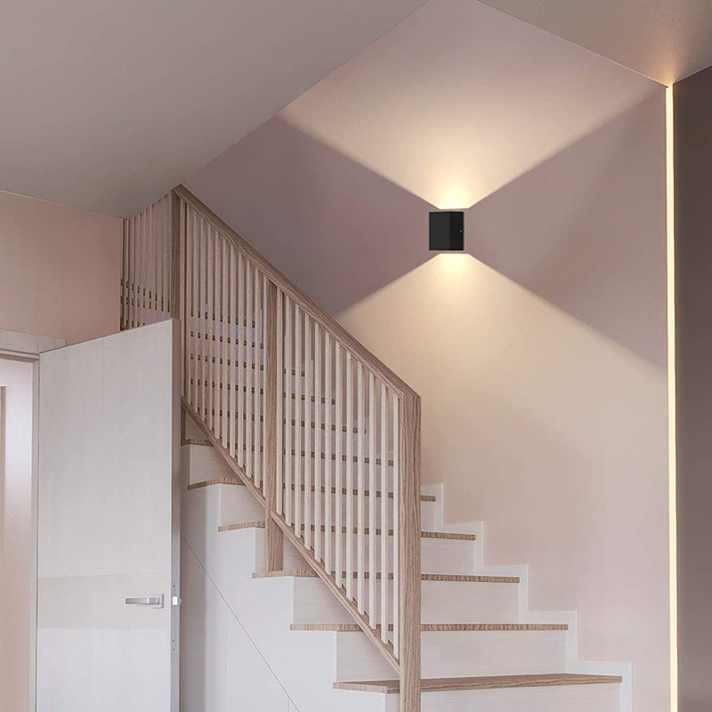 Geometric Shape Sconce Modern Style Metal 2 Lights Wall Light in White/Black