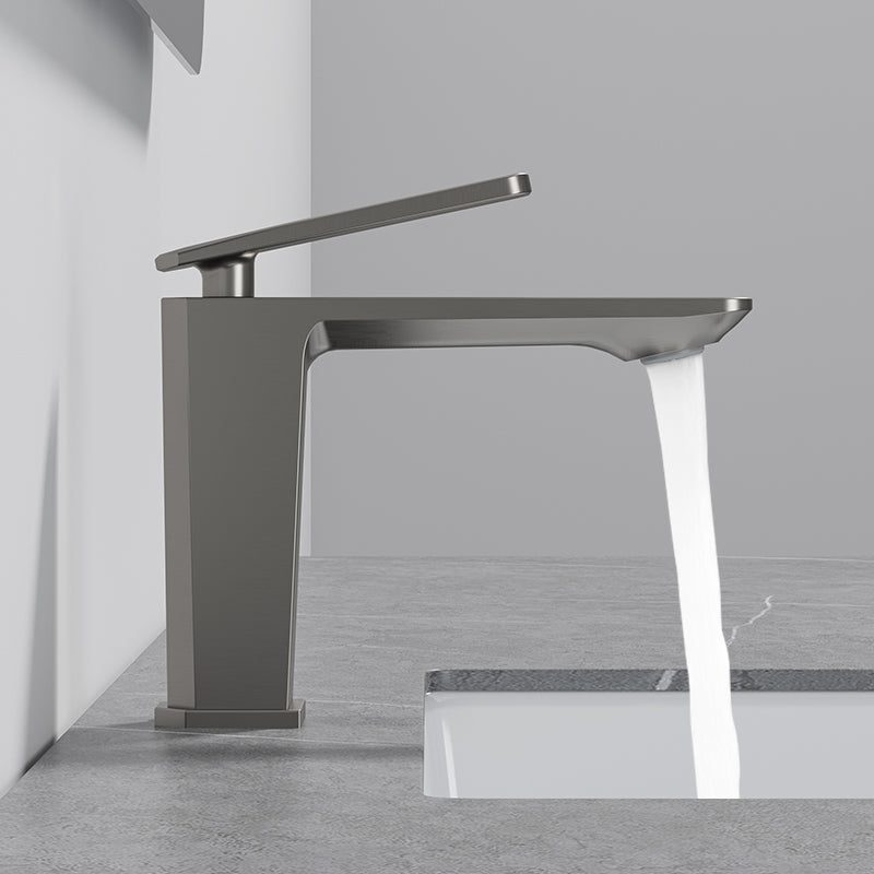 Modern Vessel Sink Faucet Single-handle Low Arc Retractable Copper Vessel Faucet