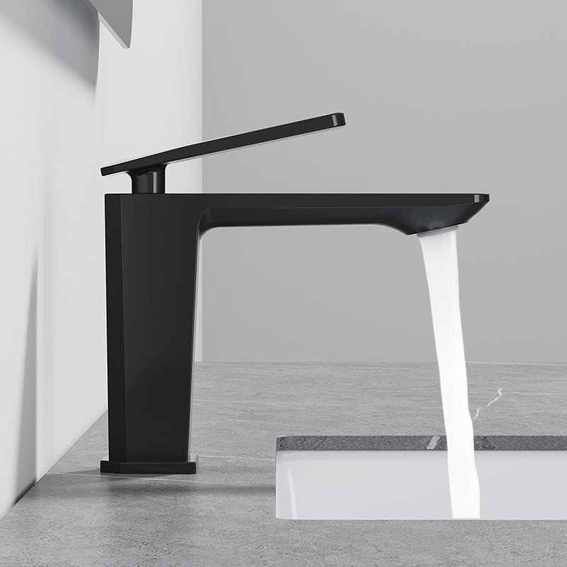 Modern Vessel Sink Faucet Single-handle Low Arc Retractable Copper Vessel Faucet