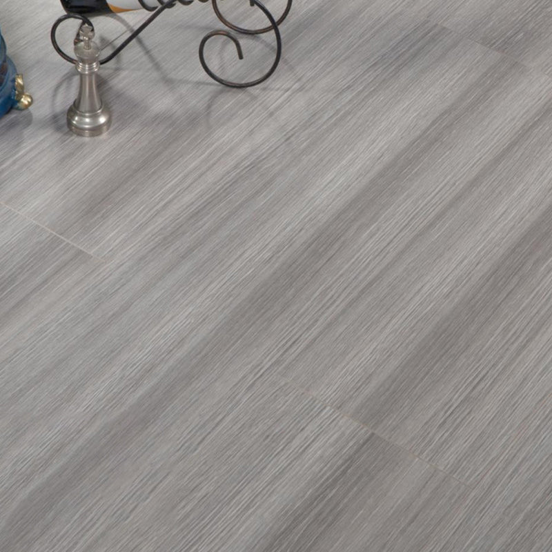 Pine Slip Resistant Laminate Plank Flooring Modern Laminate Floor