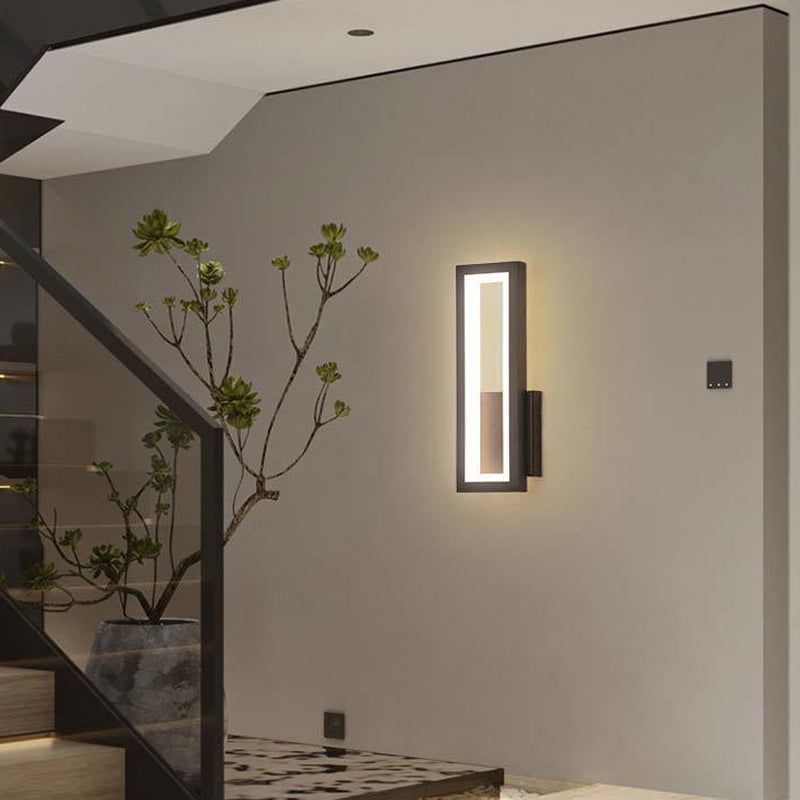 Rectangular Shape Wall Lamp Modern Style Metal 1 Lights Wall Light in White/Black