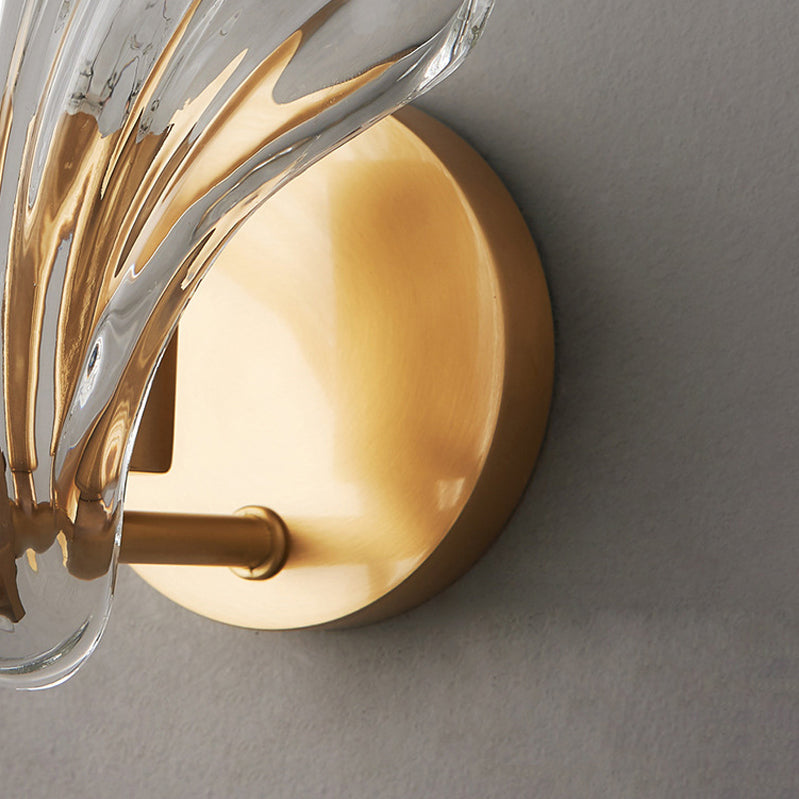 Shell Shape Wall Lamp Modern Style Glass 1 Light Wall Light in Clear