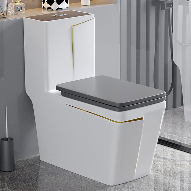Skirted Traditional Flush Toilet Floor Mount One-Piece Toilet with Slow Close Seat