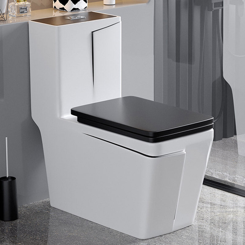 Skirted Traditional Flush Toilet Floor Mount One-Piece Toilet with Slow Close Seat