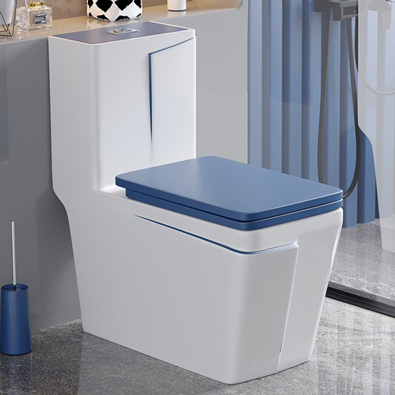 Skirted Traditional Flush Toilet Floor Mount One-Piece Toilet with Slow Close Seat