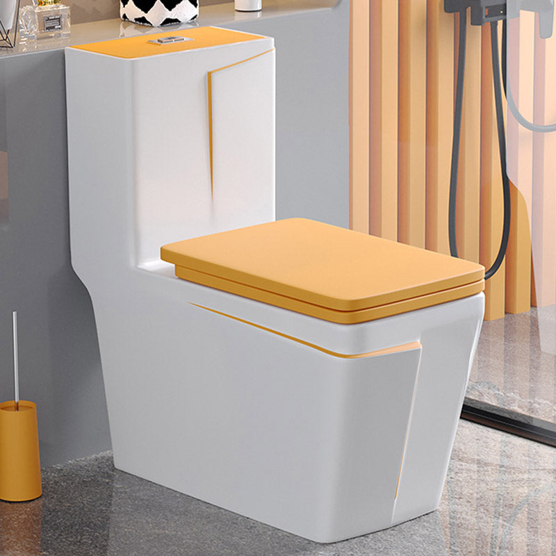 Skirted Traditional Flush Toilet Floor Mount One-Piece Toilet with Slow Close Seat