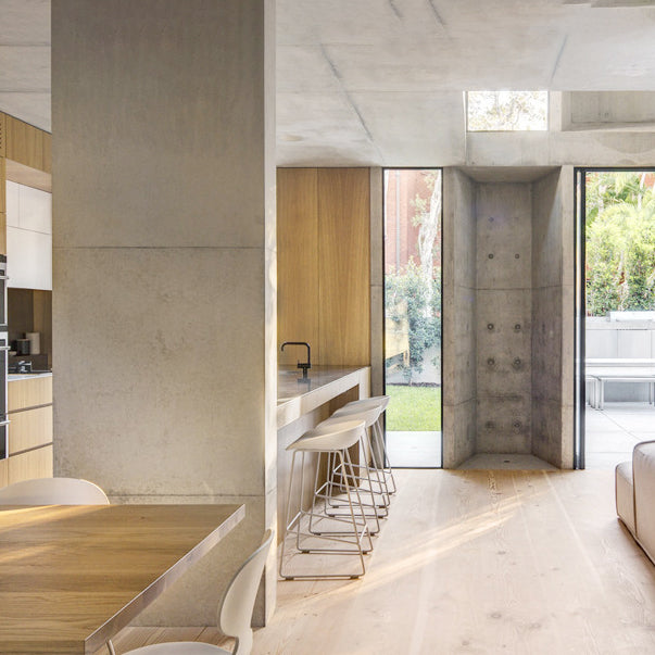 Plastic Barstool Industrial Armless Bar Stool with Metal Legs