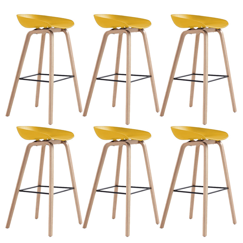 Indoor Plastic Bucket Seat Scandinavian Armless Bar Height Stool with Wood Legs