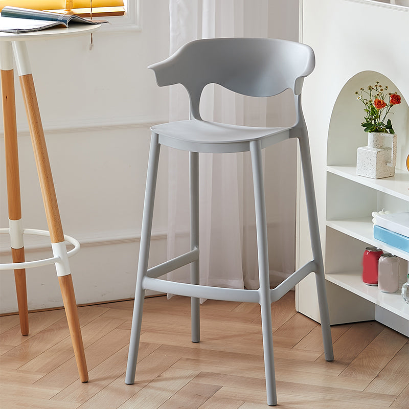 Indoor Plastic Armless Bar Height Stool Industrial Stackable Low Back Bar Stool