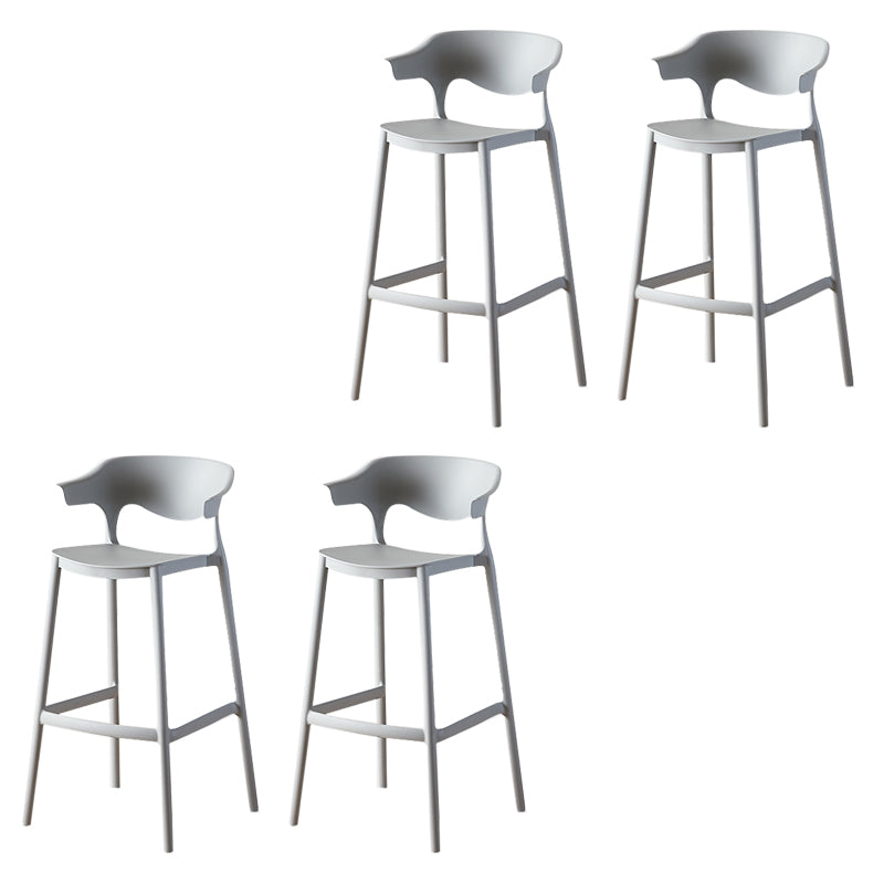 Indoor Plastic Armless Bar Height Stool Industrial Stackable Low Back Bar Stool