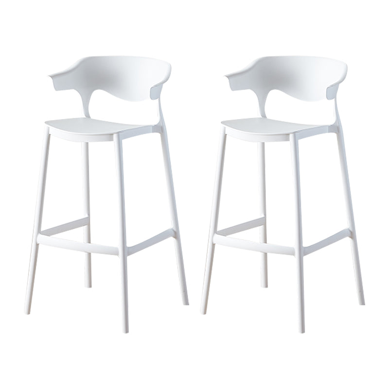 Indoor Plastic Armless Bar Height Stool Industrial Stackable Low Back Bar Stool