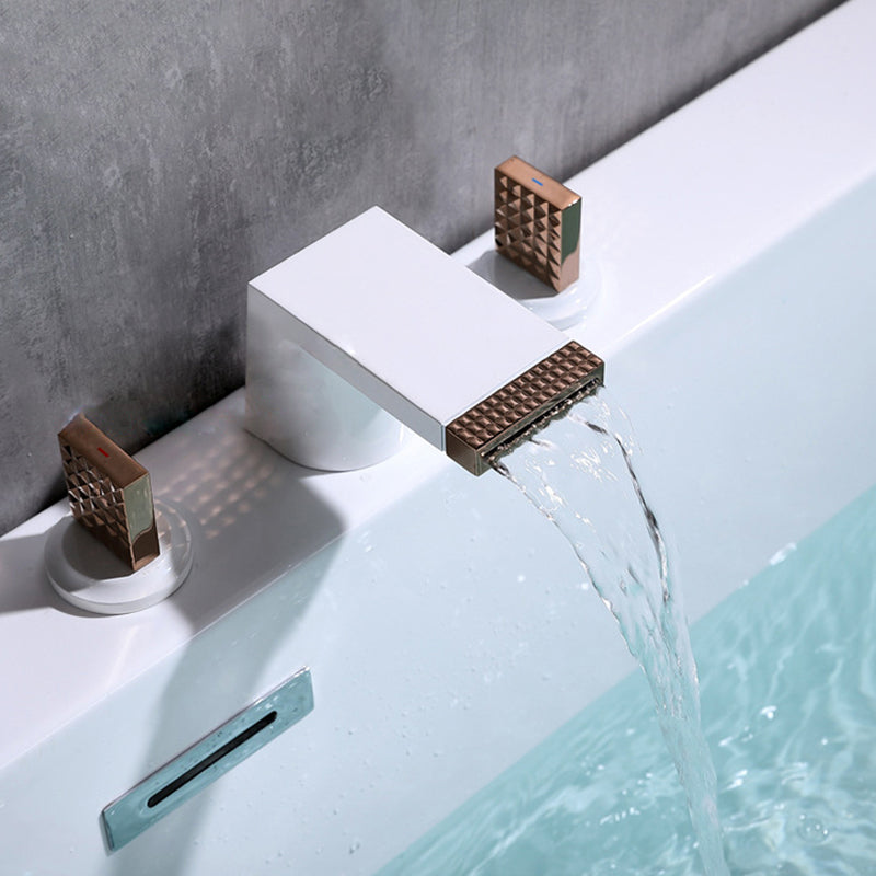 Contemporary Deck Mounted Metal Roman Tub Faucet Low Arc Roman Tub Faucet Set