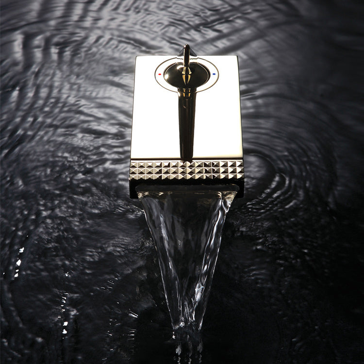 Contemporary Deck Mounted Metal Roman Tub Faucet Low Arc Roman Tub Faucet Set