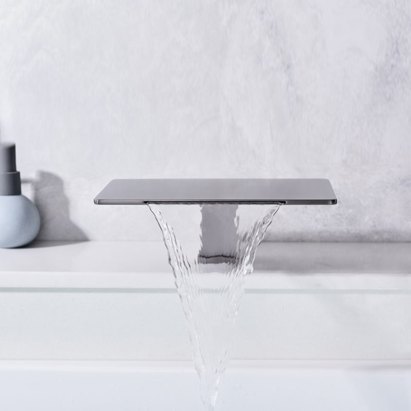 Modern Deck Mounted Metal Freestanding Tub Filler Waterfall Freestanding Faucet