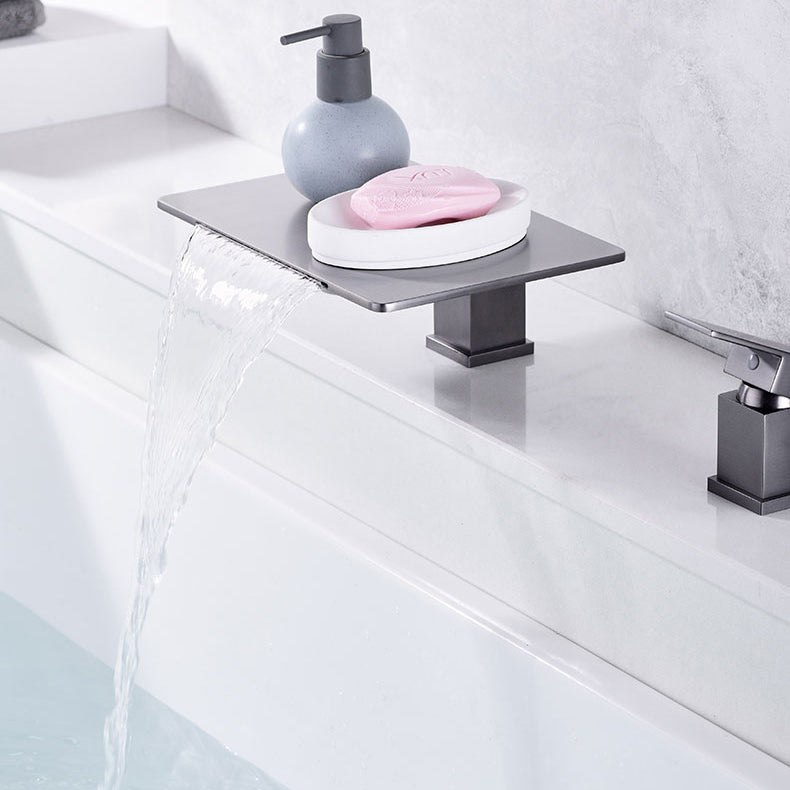 Modern Deck Mounted Metal Freestanding Tub Filler Waterfall Freestanding Faucet