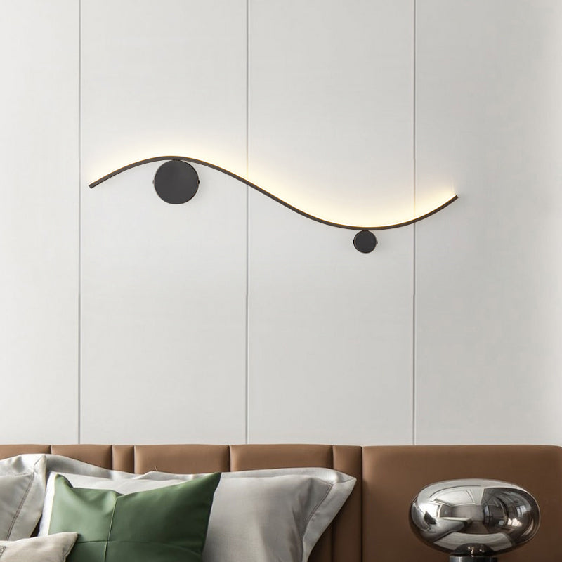 Modern Metal Wall Sconce Linear Shape Wall Light with Silicone Shade for Bedroom