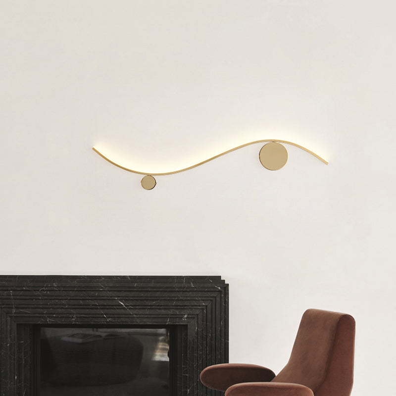 Modern Metal Wall Sconce Linear Shape Wall Light with Silicone Shade for Bedroom