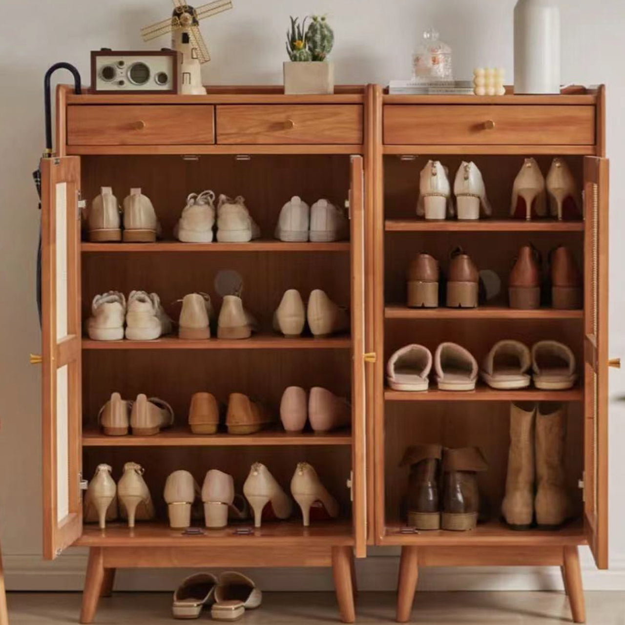 Mid-Century Modern Rectangle Storage Cabinet Natural Finish Accent Cabinet