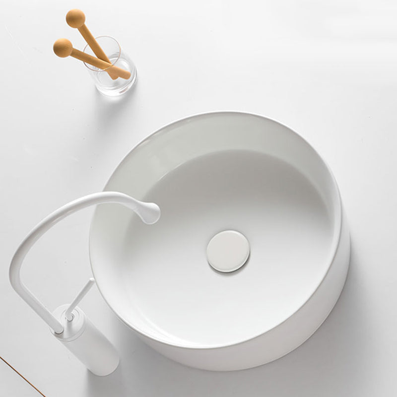 Modern Bathroom Sink Porcelain Round Vessel Sink with Pop-Up Drain