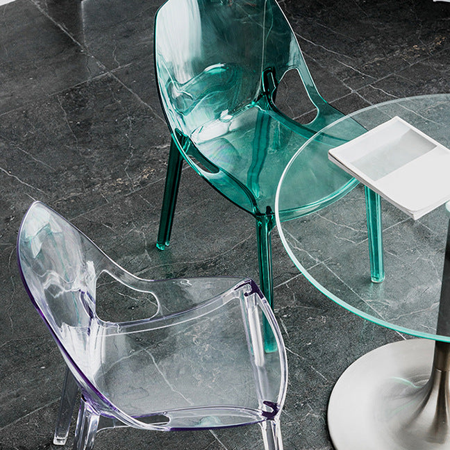 Indoor-Outdoor Plastic Side Chair Stacking Dining Accent Chair
